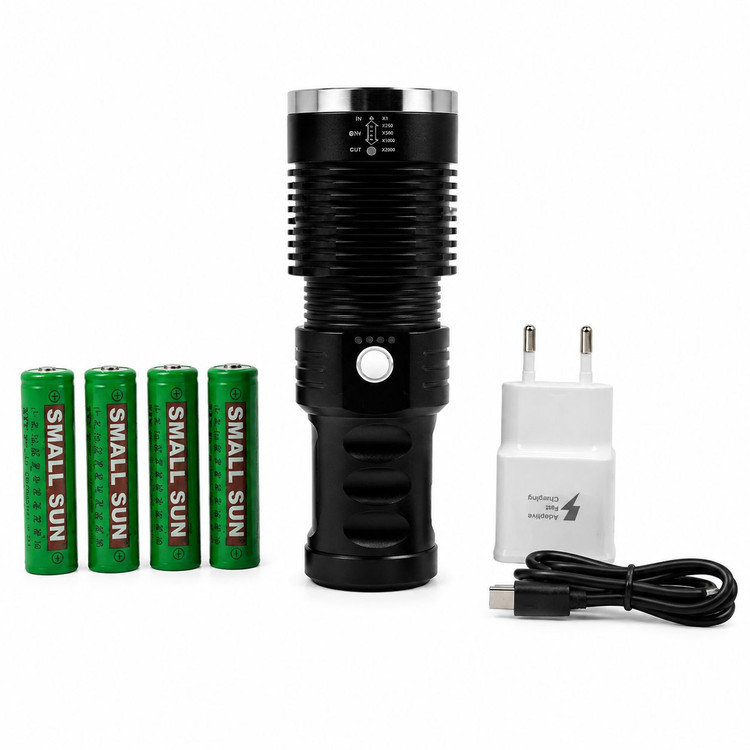 چراغ قوه ضد آب پر قدرت اسمال سان مدل ZY-T196 اصلی قابلیت زوم، برد نور ۵۵۰ متر، آلومینیومی، دارای ۴ باتری اصلی مناسب برای قطعی برق، شرایط اضطراری، شکار و نگهبانی